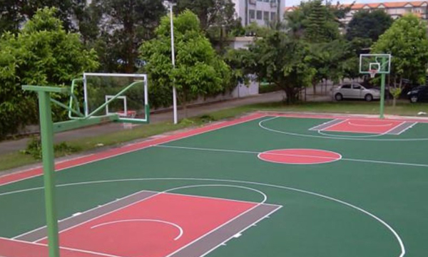 工貿技工學校-校園藍球場